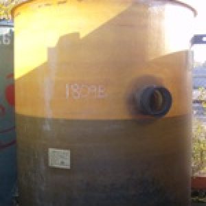 1900 Gallon Vertical Holding Tank